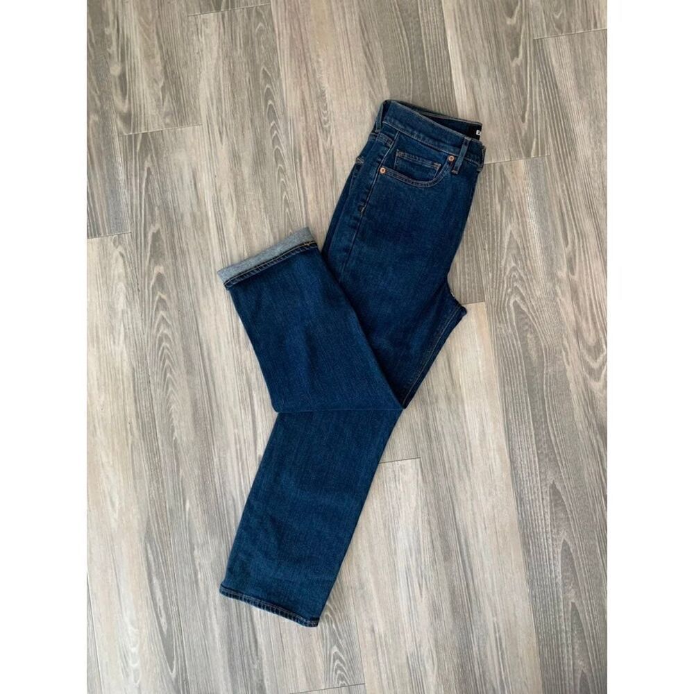 NWOT Express hugh rise jeans size 6